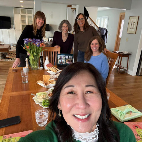 Book Club Rosa with bookclub members